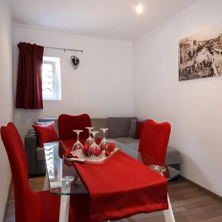 Petrangela Apartamento *
